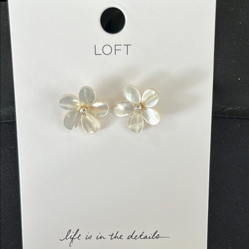 LOFT White Flower Earrings